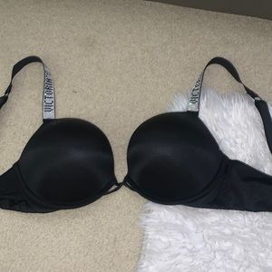 Black victories secret rhinestone bra